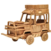 Straw Land Rover